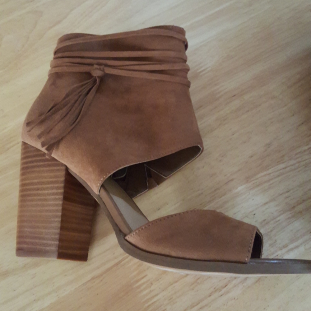 NEW IN BOX.  Crown Vintage shoes - Picture 2 of 8